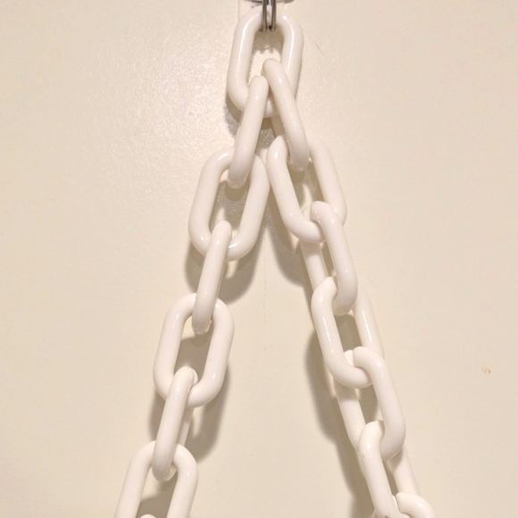 Incredible Jaded London x Gallucks Leather Barrel Bag with Adjustable Strap - Picture 3 of 8